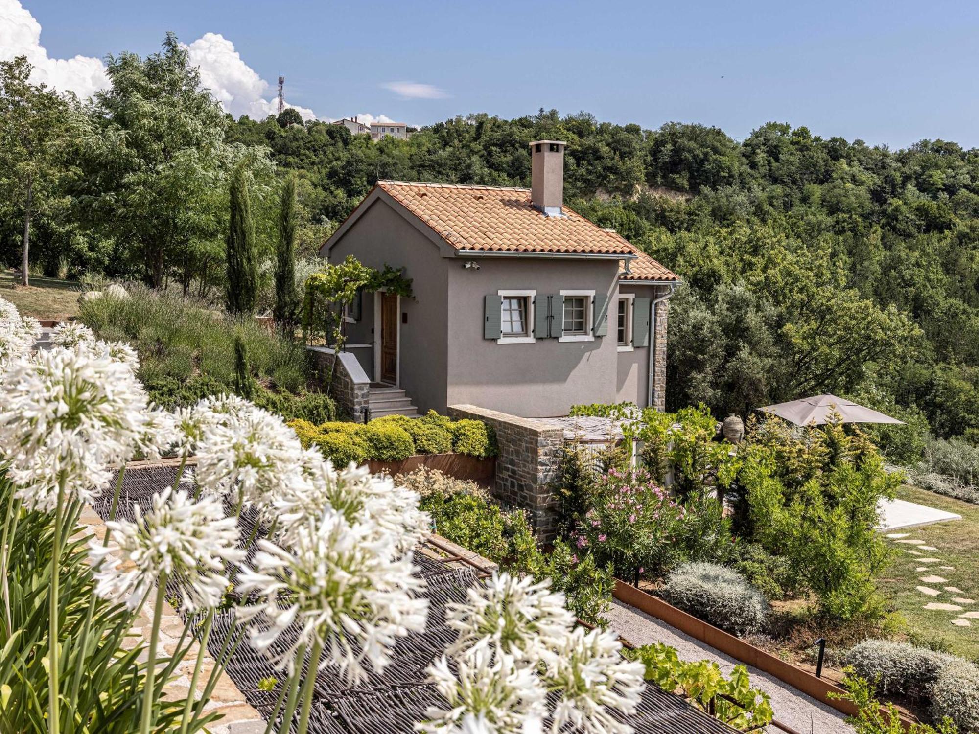 San Canzian Hotel & Residences - Small Luxury Hotels Of The World Buje Exterior foto