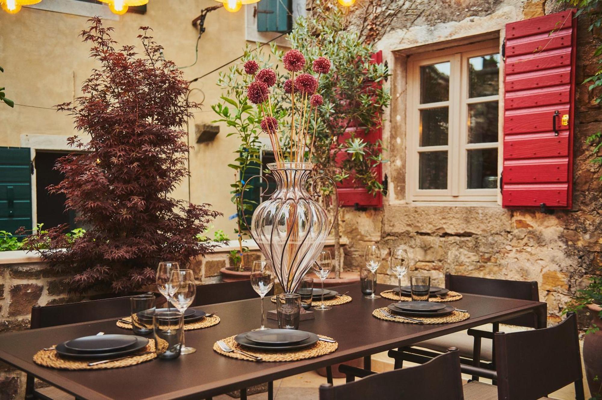 San Canzian Hotel & Residences - Small Luxury Hotels Of The World Buje Quarto foto