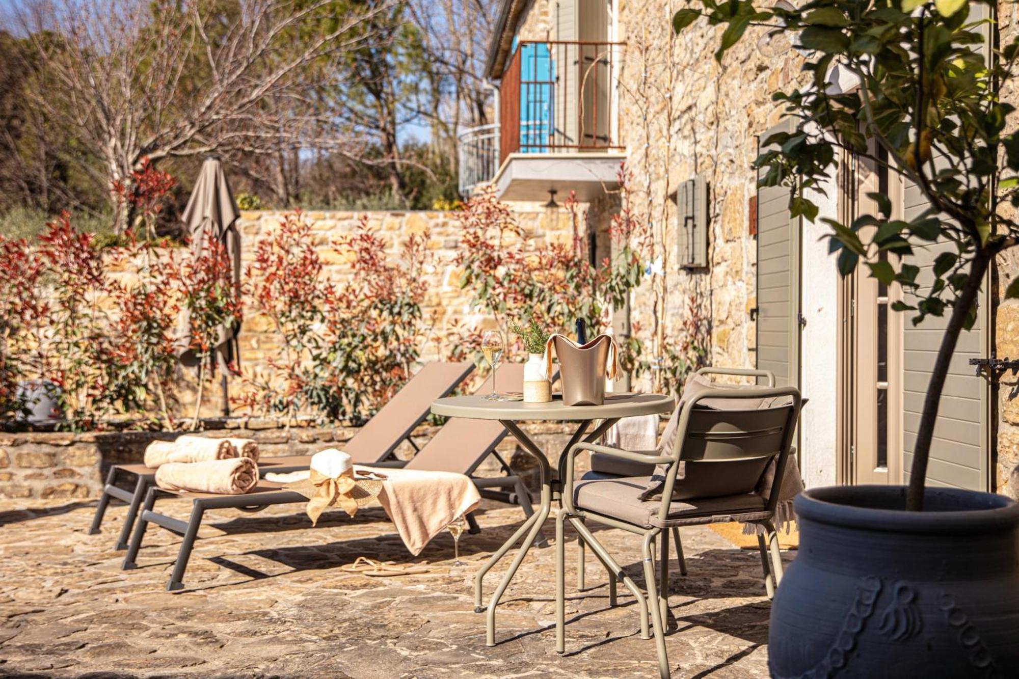 San Canzian Hotel & Residences - Small Luxury Hotels Of The World Buje Quarto foto